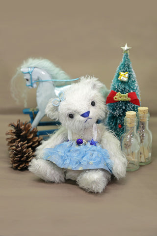 Artist Bear, Blue Bell by Wayneston Bears