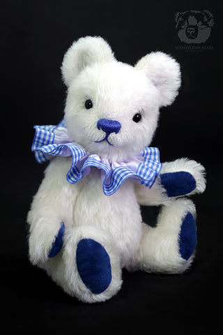 Artist Bear, Bluno by Wayneston Bears
