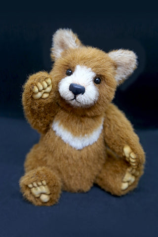 Artist Bear, Maxi by Wayneston Bears