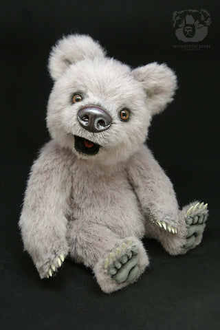 Artist Bear, Starsky by Wayneston Bears