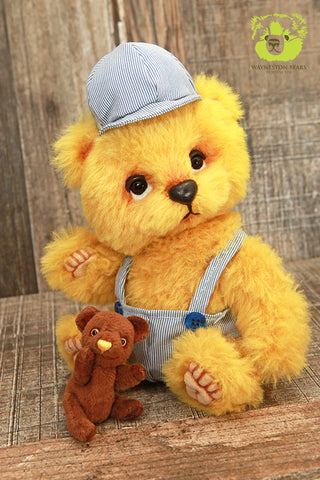 Artist Bear, Zubin by Wayneston Bears