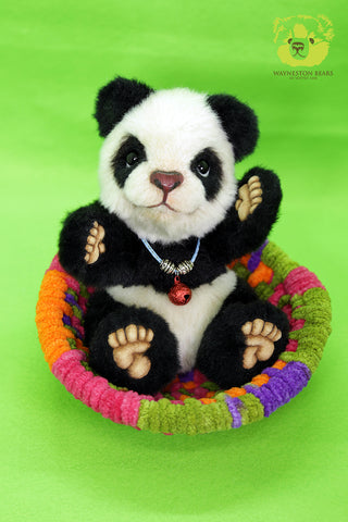 Artist Panda, Pudding by Wayneston Bears