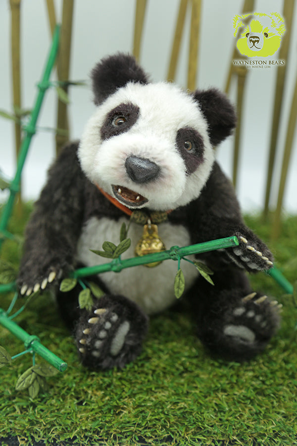 Artist Panda, Nugget by Wayneston Bears