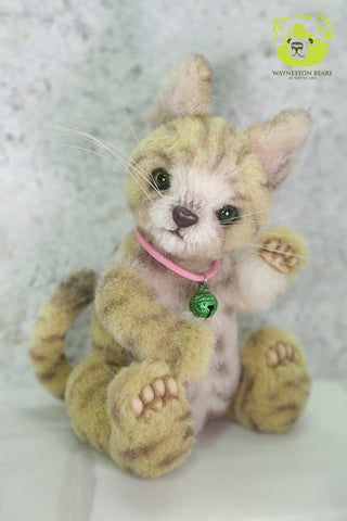 Artist Kitten, Buttercup by Wayneston Bears