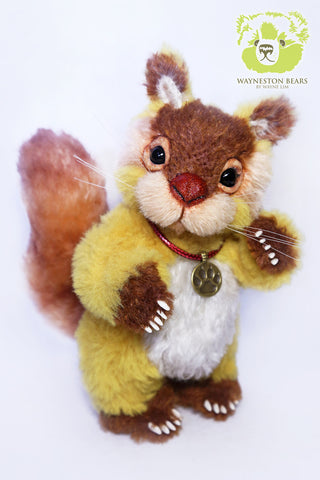 Artist Squirrel, Chestnut by Wayneston Bears
