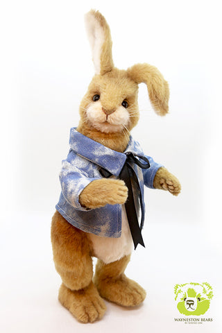 Artist Bunny, Delsey by Wayneston Bears